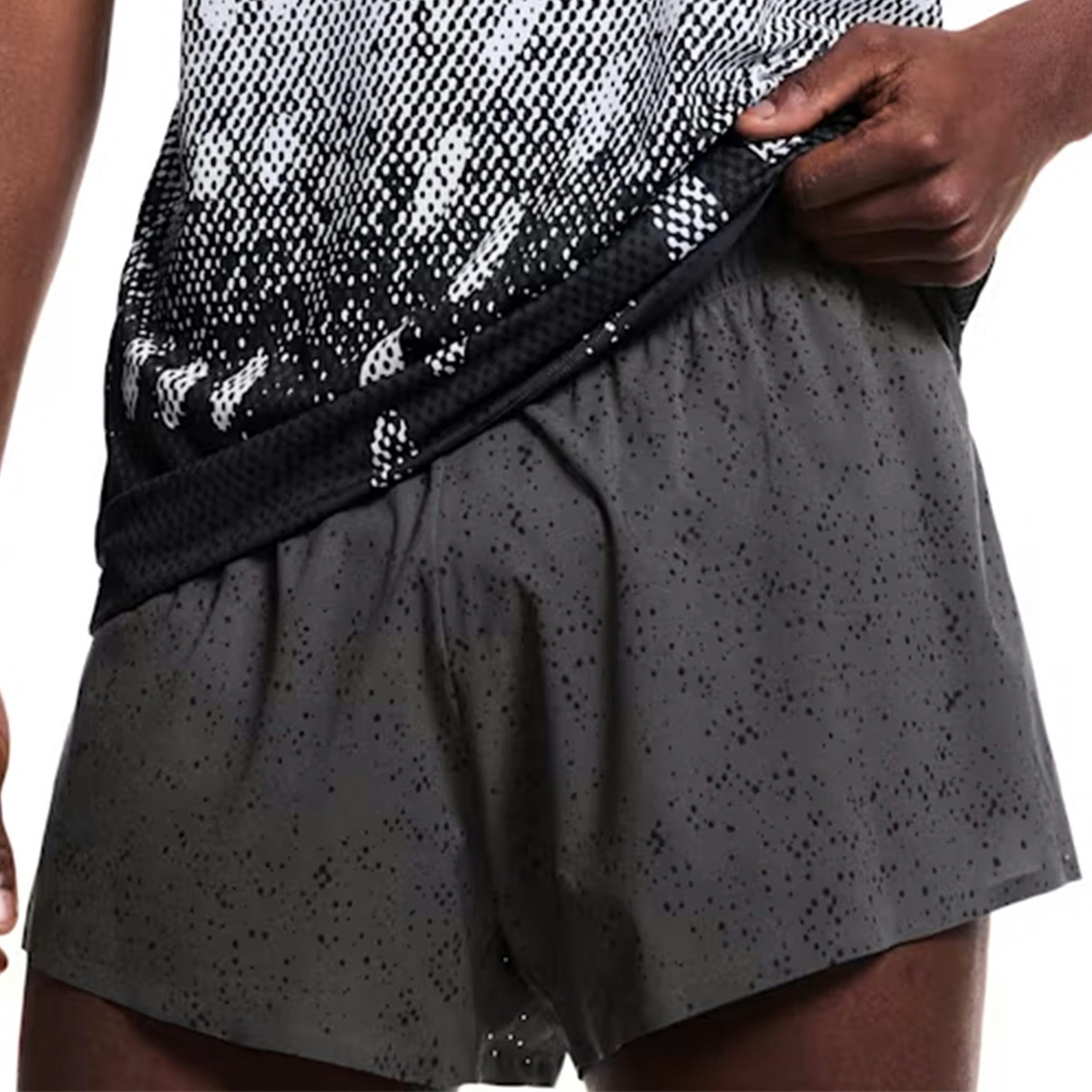 18256ff68c771f304bc9179a1c5d8bc4439de971_1WG10021481_1 On Zero Shorts Dames